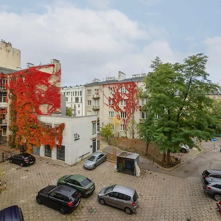 Wilcza Tenement Near National Museum By Renters Appartement