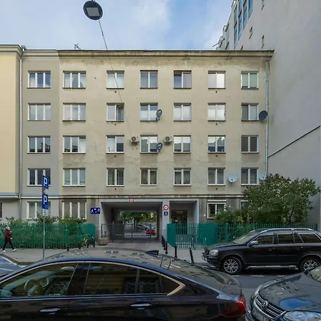 Wilcza Tenement Near National Museum By Renters شقة